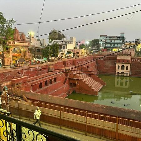 Maatu Shri Comfort Stay-Guest House Mathura Exterior foto